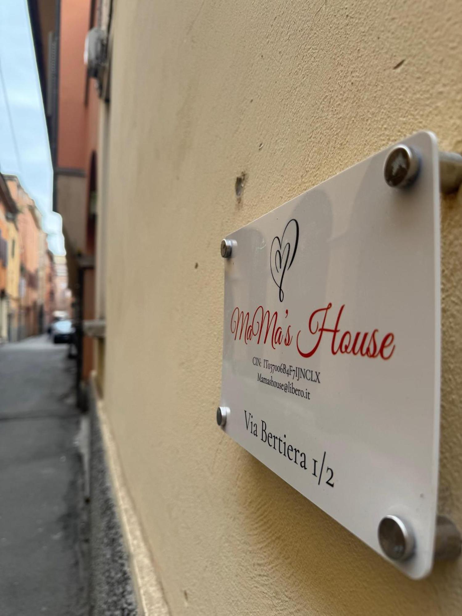 Mama'S House Lägenhet Bologna Exteriör bild
